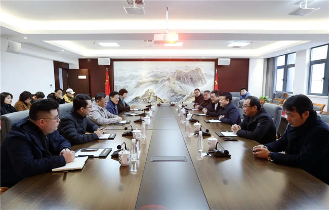 市國資委黨委書記、主任朱平生帶隊走訪慰問城投集團